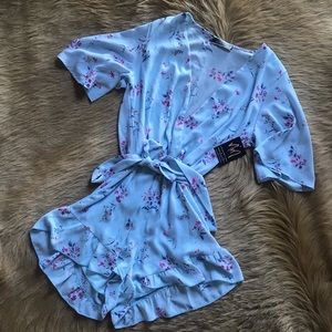 NWT Blue Blush - Sash Tie Light Blue/Flora…